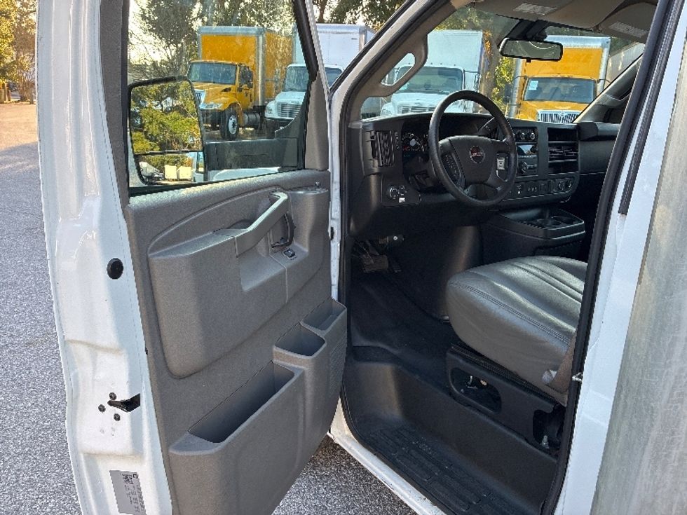 Light Duty Box Truck-Light and Medium Duty Trucks-GMC-2021-Savana G33903-Pensacola-FL-96,440\n\t\tmiles-$ 31,250 - Image 16