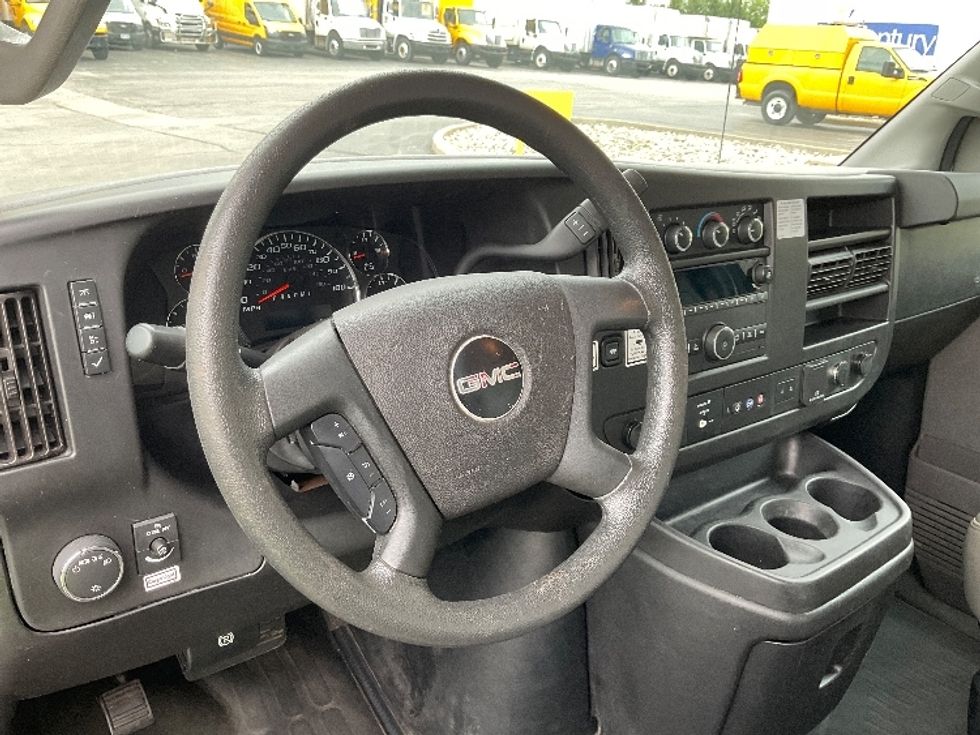 Light Duty Box Truck-Light and Medium Duty Trucks-GMC-2021-Savana G33903-Perrysburg-OH-95,077\n\t\tmiles-$ 29,750 - Image 17