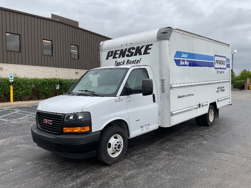 Light Duty Box Truck-Light and Medium Duty Trucks-GMC-2021-Savana G33903-Perrysburg-OH-95,077\n\t\tmiles-$ 29,750 - Image 3
