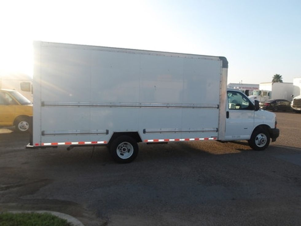 Light Duty Box Truck-Light and Medium Duty Trucks-GMC-2021-Savana G33903-Pharr-TX-110,100\n\t\tmiles-$ 26,500 - Image 15