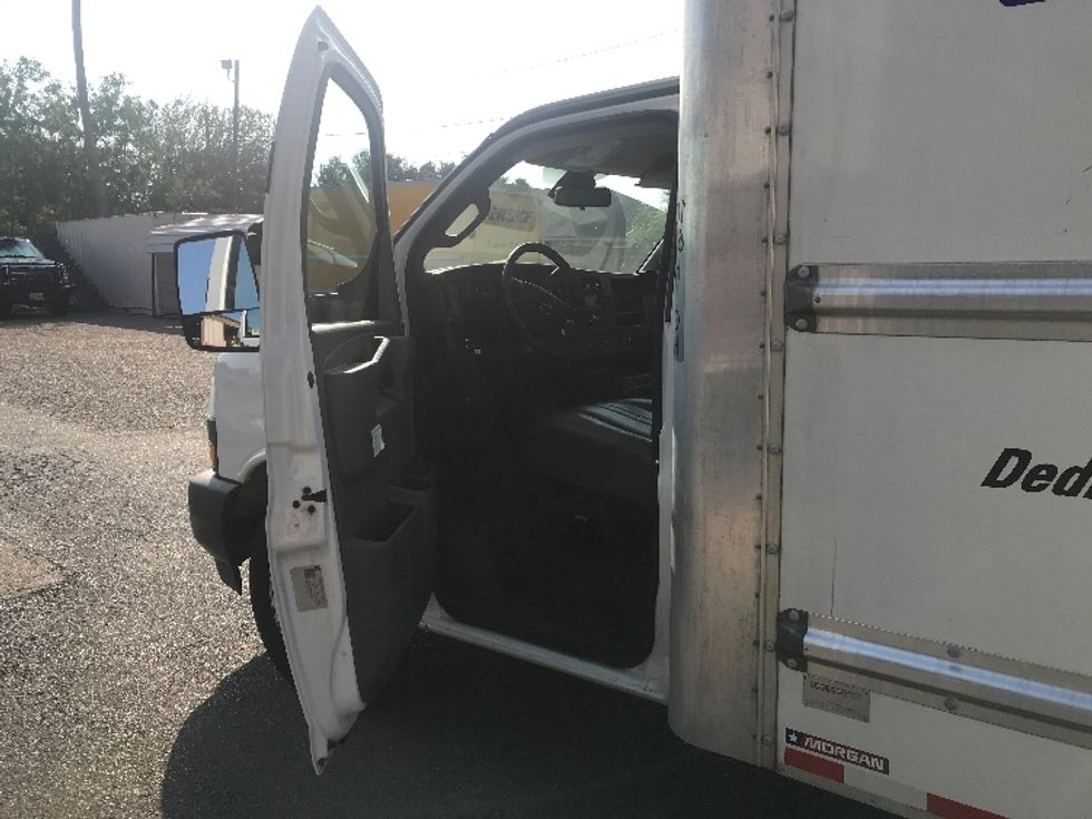 Light Duty Box Truck-Light and Medium Duty Trucks-GMC-2021-Savana G33903-Pharr-TX-110,100\n\t\tmiles-$ 26,500 - Image 16