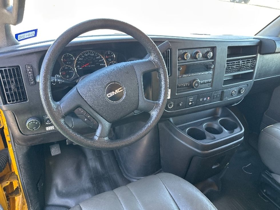 Light Duty Box Truck-Light and Medium Duty Trucks-GMC-2021-Savana G33903-Pharr-TX-78,440\n\t\tmiles-$ 27,500 - Image 18