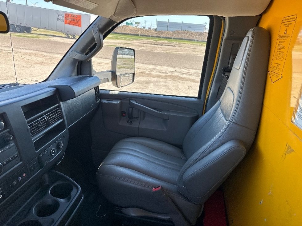 Light Duty Box Truck-Light and Medium Duty Trucks-GMC-2021-Savana G33903-Pharr-TX-78,440\n\t\tmiles-$ 27,500 - Image 19