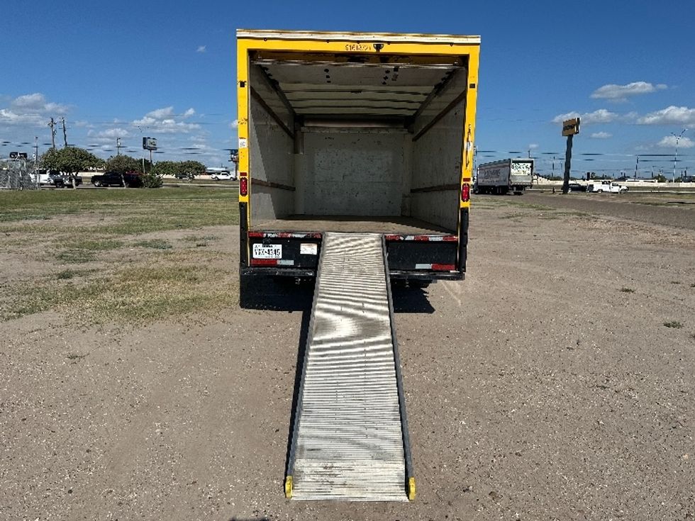 Light Duty Box Truck-Light and Medium Duty Trucks-GMC-2021-Savana G33903-Pharr-TX-78,440\n\t\tmiles-$ 27,500 - Image 9