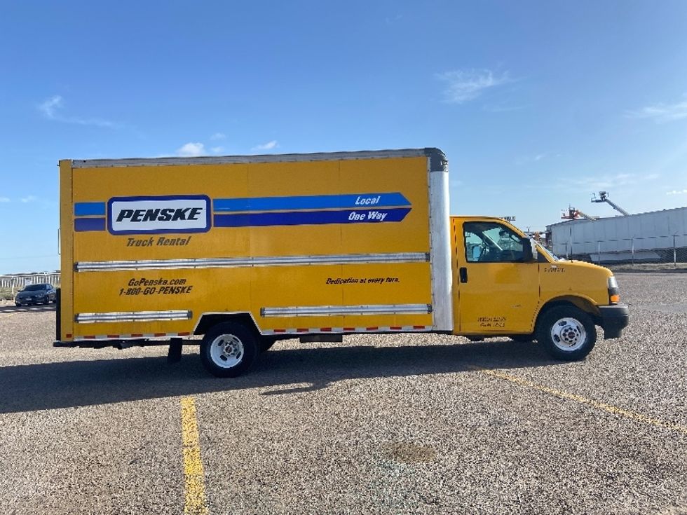 Light Duty Box Truck-Light and Medium Duty Trucks-GMC-2021-Savana G33903-Pharr-TX-79,180\n\t\tmiles-$ 28,250 - Image 14