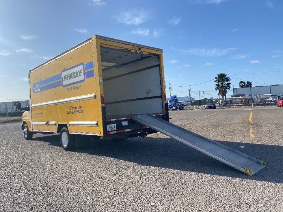 Light Duty Box Truck-Light and Medium Duty Trucks-GMC-2021-Savana G33903-Pharr-TX-79,180\n\t\tmiles-$ 28,250 - Image 24