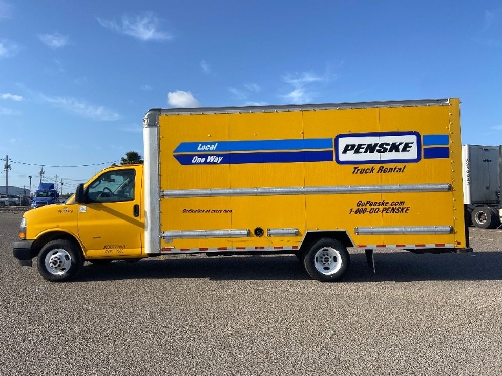 Light Duty Box Truck-Light and Medium Duty Trucks-GMC-2021-Savana G33903-Pharr-TX-79,180\n\t\tmiles-$ 28,250 - Image 4