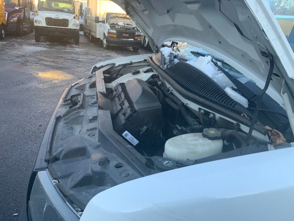 Light Duty Box Truck-Light and Medium Duty Trucks-GMC-2021-Savana G33903-Philadelphia-PA-101,149\n\t\tmiles-$ 28,500 - Image 24