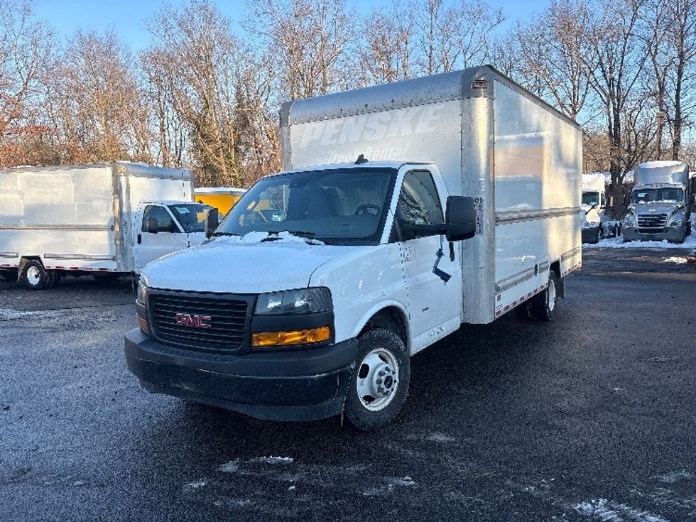 Light Duty Box Truck-Light and Medium Duty Trucks-GMC-2021-Savana G33903-Philadelphia-PA-101,149\n\t\tmiles-$ 28,500 - Image 3