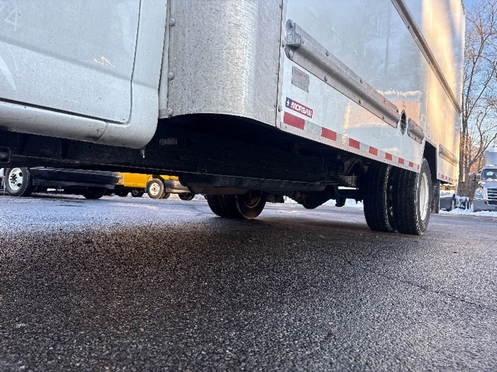 Light Duty Box Truck-Light and Medium Duty Trucks-GMC-2021-Savana G33903-Philadelphia-PA-101,149\n\t\tmiles-$ 28,500 - Image 5