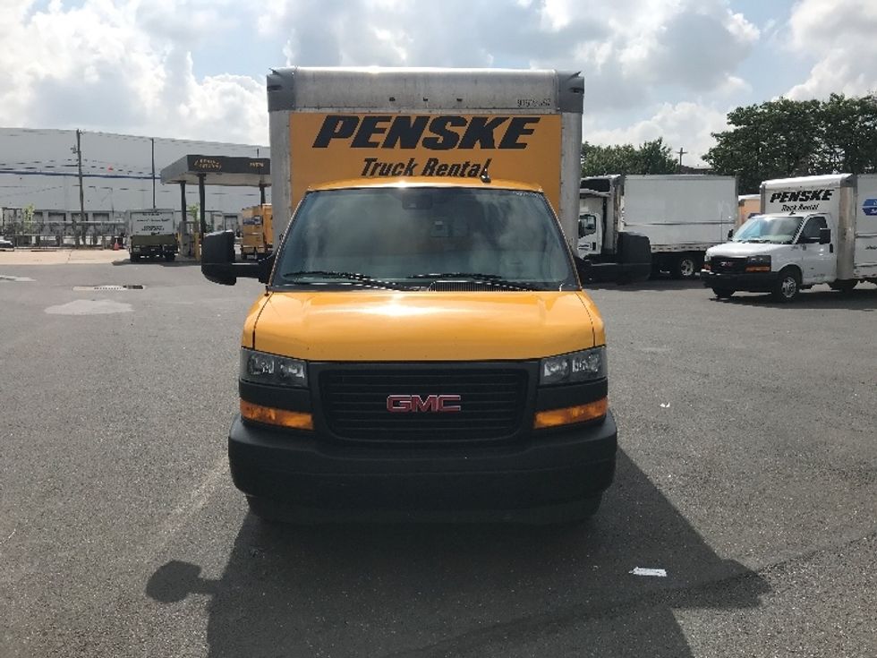 Light Duty Box Truck-Light and Medium Duty Trucks-GMC-2021-Savana G33903-Philadelphia-PA-105,787\n\t\tmiles-$ 23,500 - Image 2