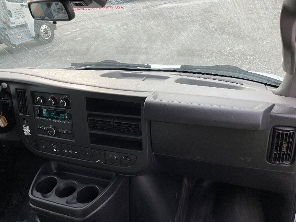 Light Duty Box Truck-Light and Medium Duty Trucks-GMC-2021-Savana G33903-Philadelphia-PA-86,790\n\t\tmiles-$ 30,000 - Image 21