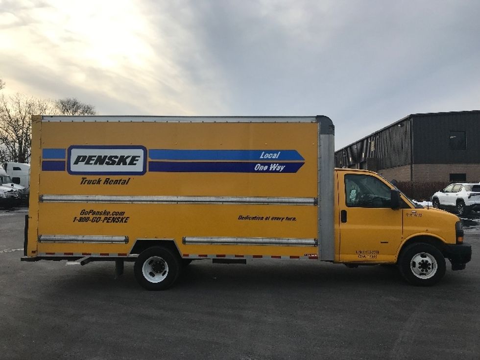Light Duty Box Truck-Light and Medium Duty Trucks-GMC-2021-Savana G33903-Philadelphia-PA-87,971\n\t\tmiles-$ 27,000 - Image 15