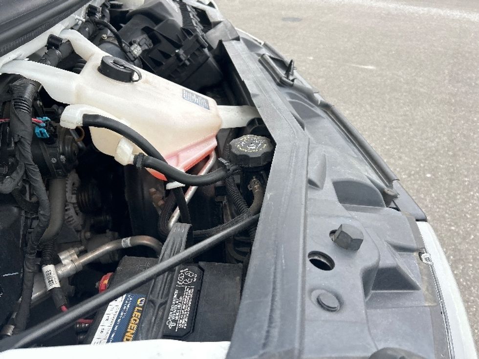 Light Duty Box Truck-Light and Medium Duty Trucks-GMC-2021-Savana G33903-Philadelphia-PA-89,036\n\t\tmiles-$ 29,750 - Image 23