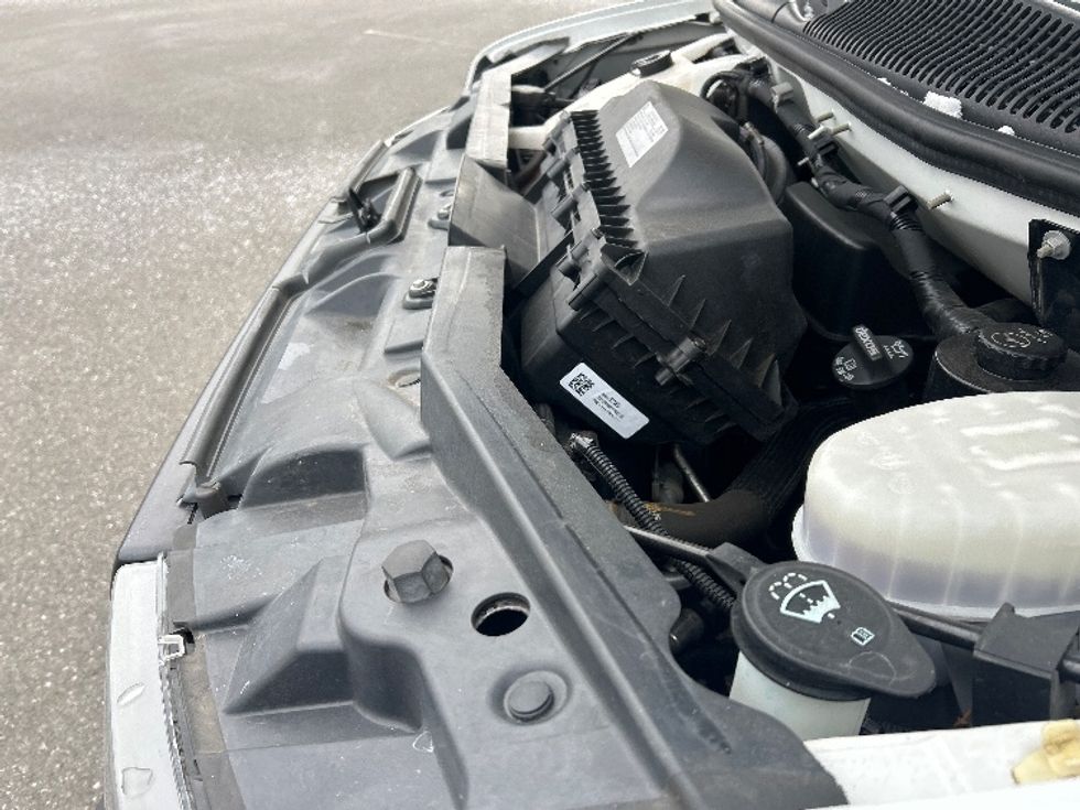 Light Duty Box Truck-Light and Medium Duty Trucks-GMC-2021-Savana G33903-Philadelphia-PA-89,036\n\t\tmiles-$ 29,750 - Image 24