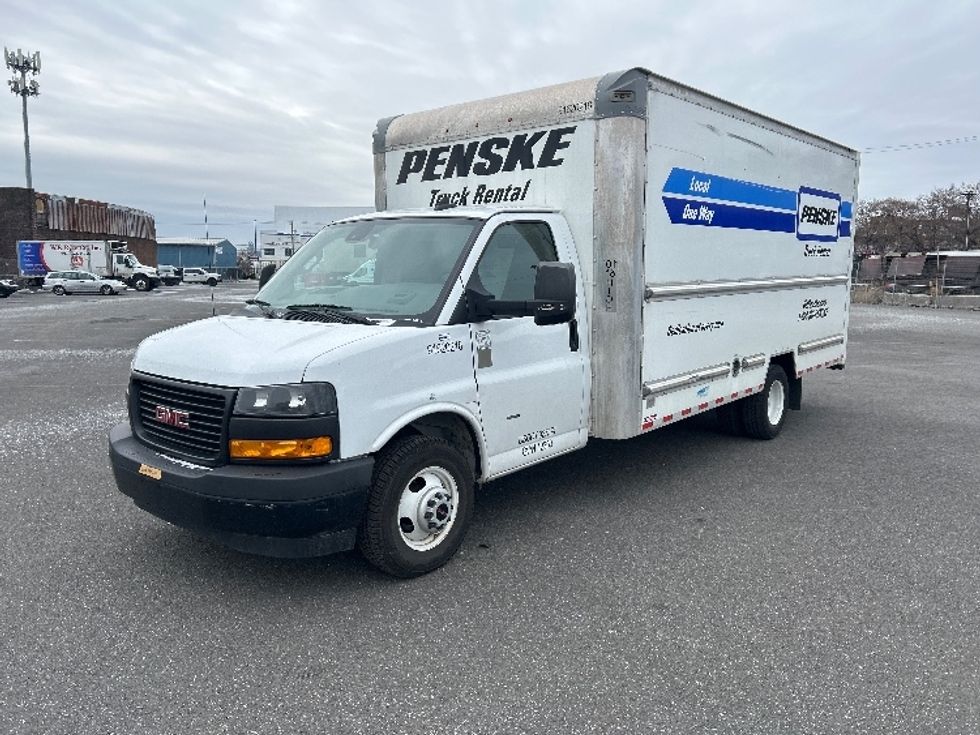 Light Duty Box Truck-Light and Medium Duty Trucks-GMC-2021-Savana G33903-Philadelphia-PA-89,036\n\t\tmiles-$ 29,750 - Image 3