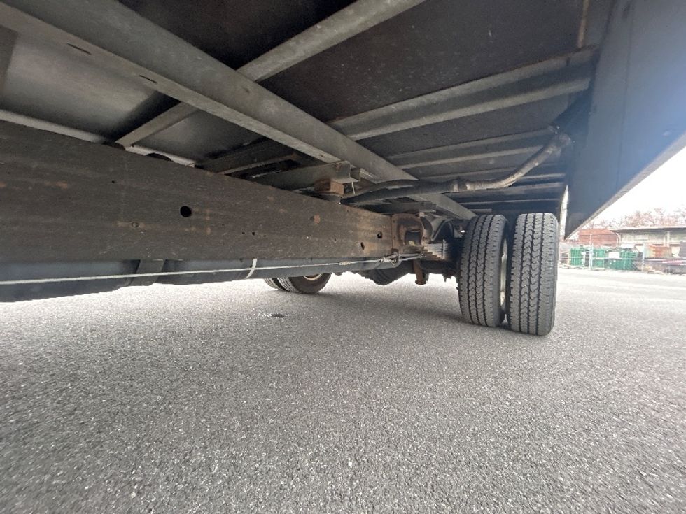 Light Duty Box Truck-Light and Medium Duty Trucks-GMC-2021-Savana G33903-Philadelphia-PA-89,036\n\t\tmiles-$ 29,750 - Image 5