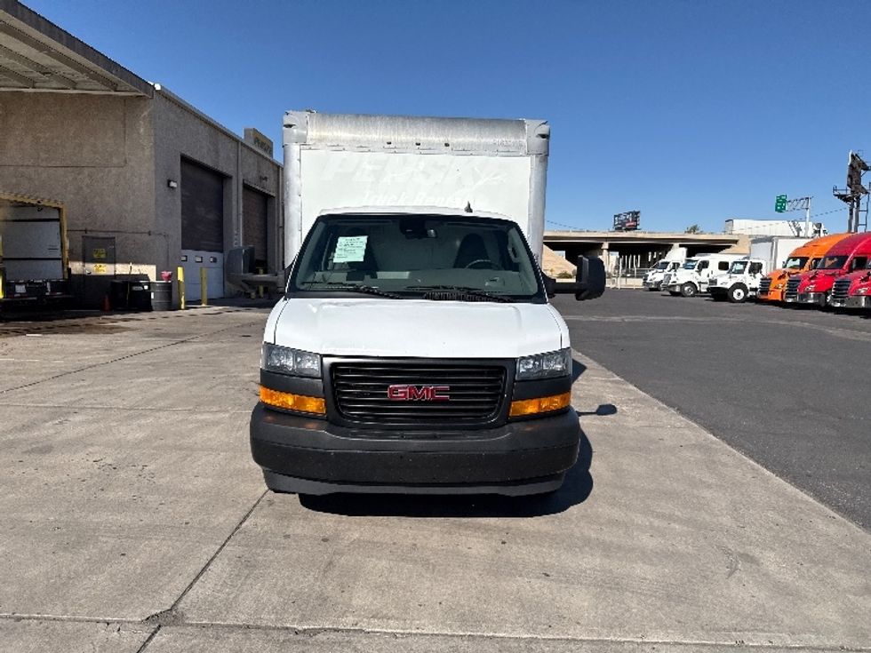 Light Duty Box Truck-Light and Medium Duty Trucks-GMC-2021-Savana G33903-Phoenix-AZ-101,194\n\t\tmiles-$ 27,000 - Image 2