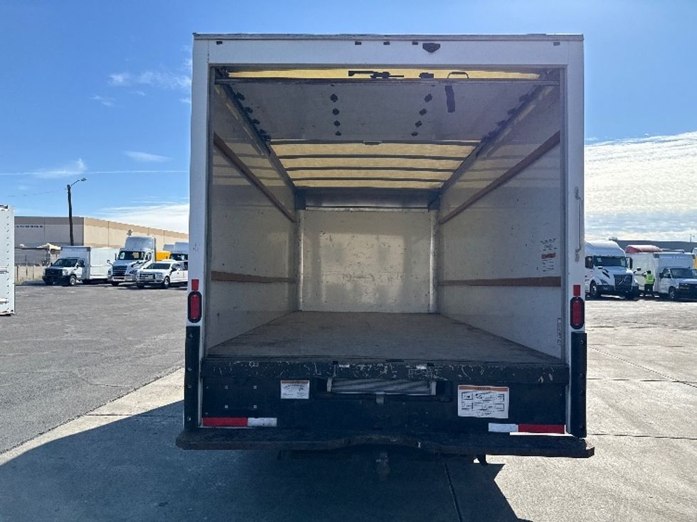 Light Duty Box Truck-Light and Medium Duty Trucks-GMC-2021-Savana G33903-Phoenix-AZ-101,194\n\t\tmiles-$ 27,000 - Image 8