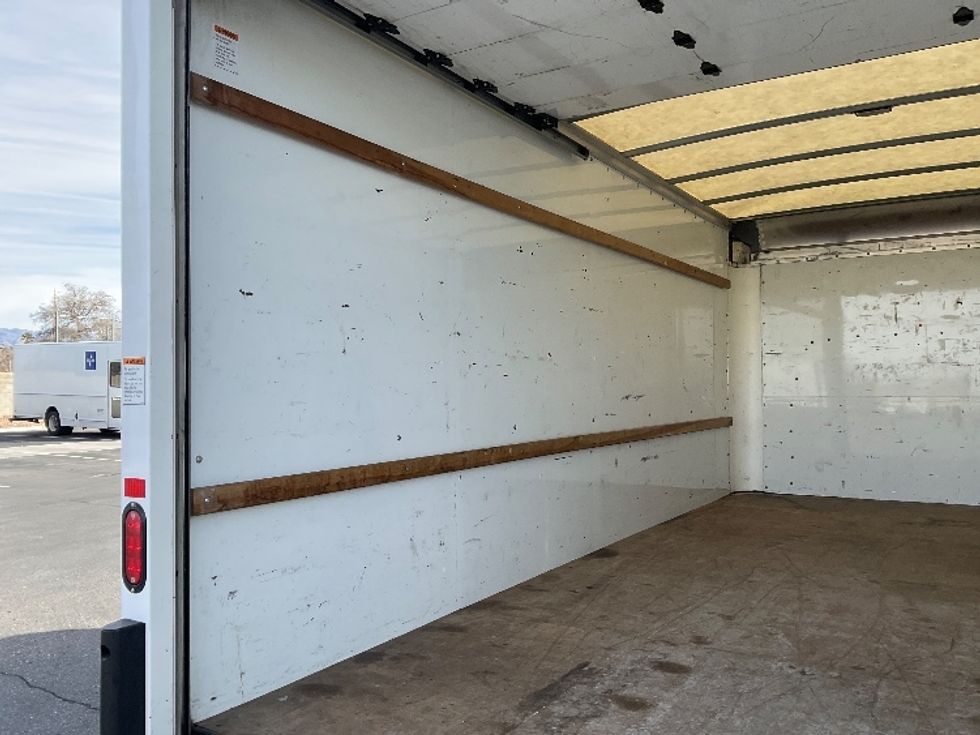 Light Duty Box Truck-Light and Medium Duty Trucks-GMC-2021-Savana G33903-Phoenix-AZ-105,010\n\t\tmiles-$ 26,750 - Image 10