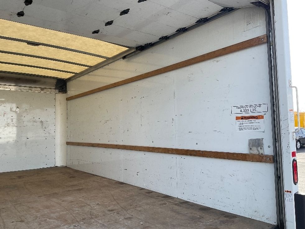 Light Duty Box Truck-Light and Medium Duty Trucks-GMC-2021-Savana G33903-Phoenix-AZ-105,010\n\t\tmiles-$ 26,750 - Image 11