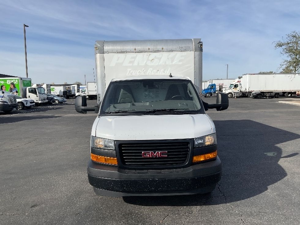 Light Duty Box Truck-Light and Medium Duty Trucks-GMC-2021-Savana G33903-Phoenix-AZ-105,010\n\t\tmiles-$ 26,750 - Image 2
