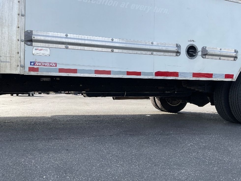 Light Duty Box Truck-Light and Medium Duty Trucks-GMC-2021-Savana G33903-Phoenix-AZ-105,010\n\t\tmiles-$ 26,750 - Image 5