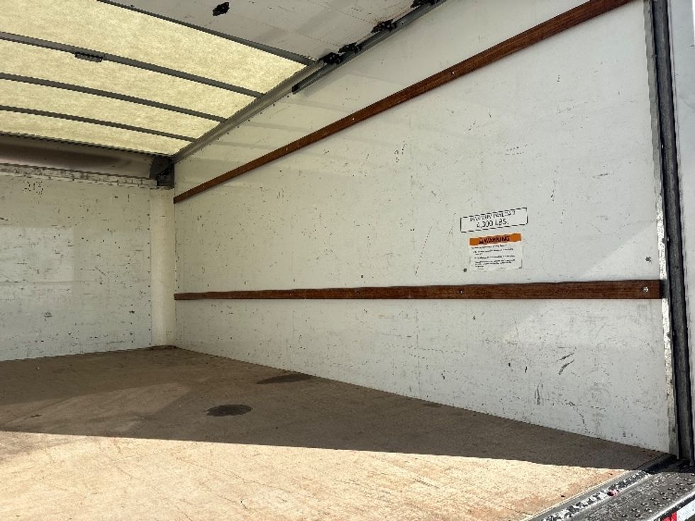 Light Duty Box Truck-Light and Medium Duty Trucks-GMC-2021-Savana G33903-Phoenix-AZ-107,400\n\t\tmiles-$ 26,500 - Image 11