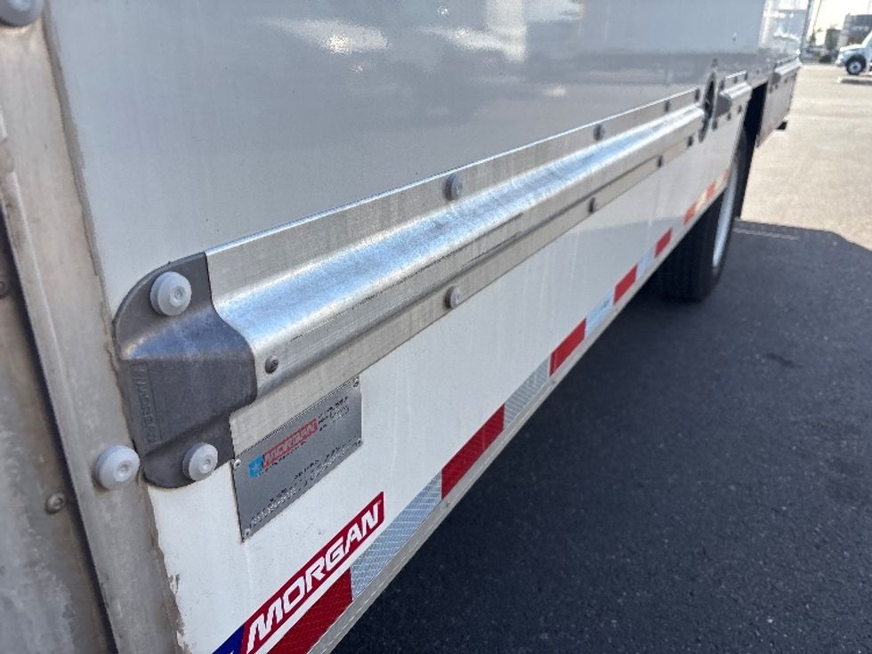 Light Duty Box Truck-Light and Medium Duty Trucks-GMC-2021-Savana G33903-Phoenix-AZ-107,400\n\t\tmiles-$ 26,500 - Image 25