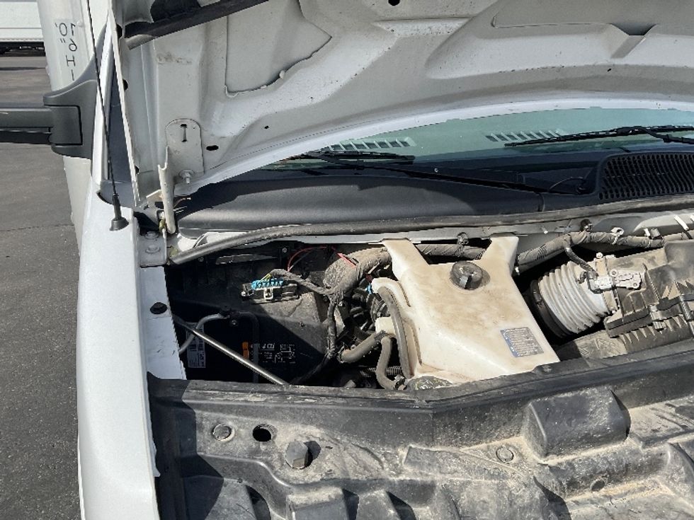 Light Duty Box Truck-Light and Medium Duty Trucks-GMC-2021-Savana G33903-Phoenix-AZ-107,577\n\t\tmiles-$ 29,250 - Image 22