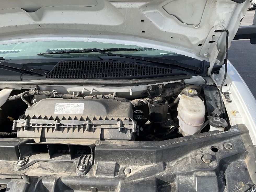 Light Duty Box Truck-Light and Medium Duty Trucks-GMC-2021-Savana G33903-Phoenix-AZ-107,577\n\t\tmiles-$ 29,250 - Image 23