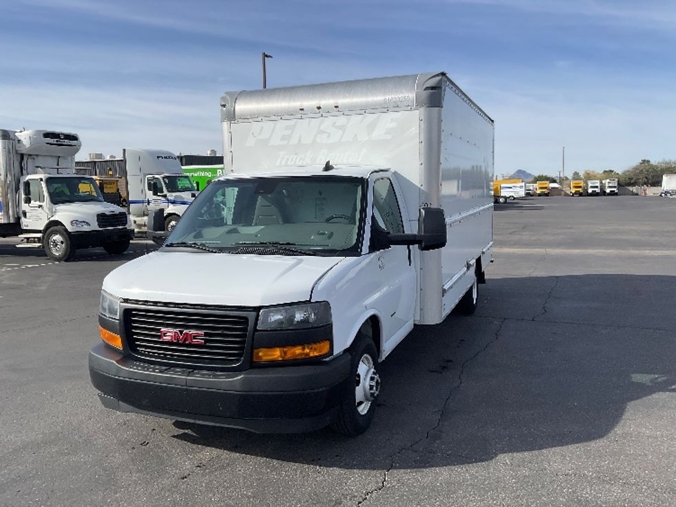 Light Duty Box Truck-Light and Medium Duty Trucks-GMC-2021-Savana G33903-Phoenix-AZ-107,577\n\t\tmiles-$ 29,250 - Image 3
