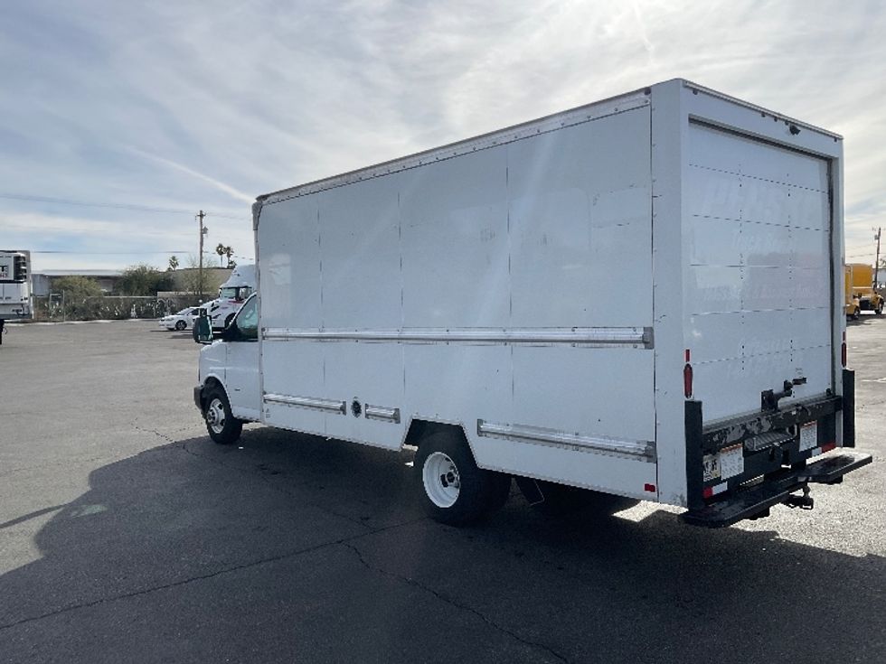 Light Duty Box Truck-Light and Medium Duty Trucks-GMC-2021-Savana G33903-Phoenix-AZ-107,577\n\t\tmiles-$ 29,250 - Image 6