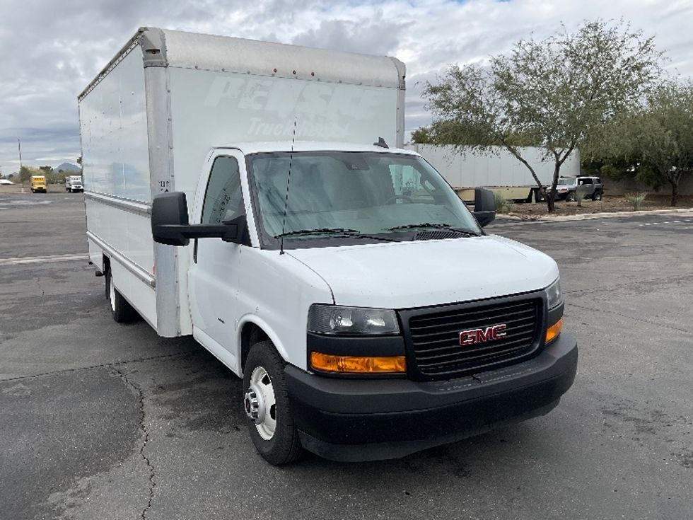 Light Duty Box Truck-Light and Medium Duty Trucks-GMC-2021-Savana G33903-Phoenix-AZ-108,213\n\t\tmiles-$ 26,250 - Image 1
