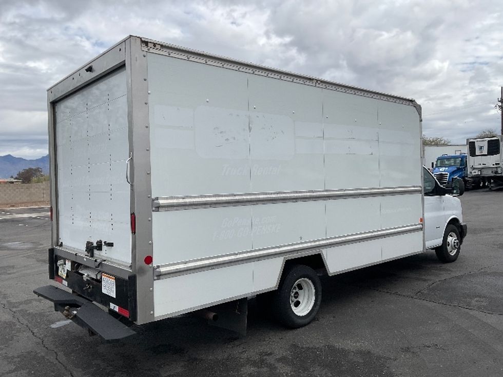 Light Duty Box Truck-Light and Medium Duty Trucks-GMC-2021-Savana G33903-Phoenix-AZ-108,213\n\t\tmiles-$ 26,250 - Image 12