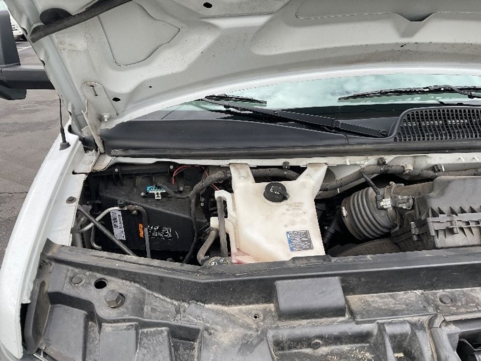 Light Duty Box Truck-Light and Medium Duty Trucks-GMC-2021-Savana G33903-Phoenix-AZ-108,213\n\t\tmiles-$ 26,250 - Image 22