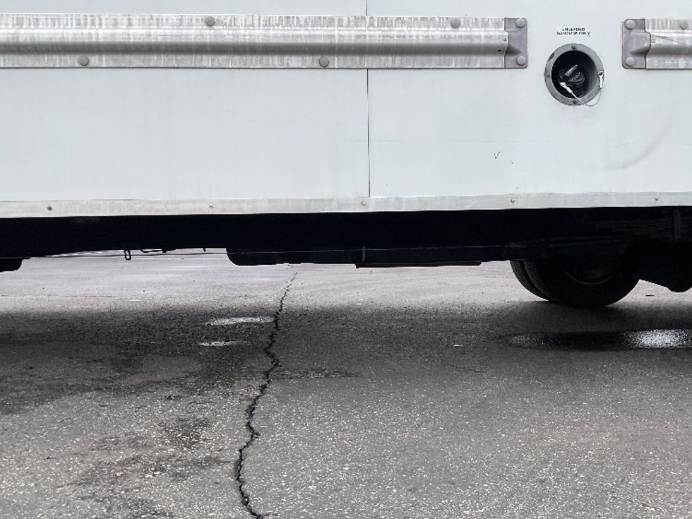 Light Duty Box Truck-Light and Medium Duty Trucks-GMC-2021-Savana G33903-Phoenix-AZ-108,213\n\t\tmiles-$ 26,250 - Image 5