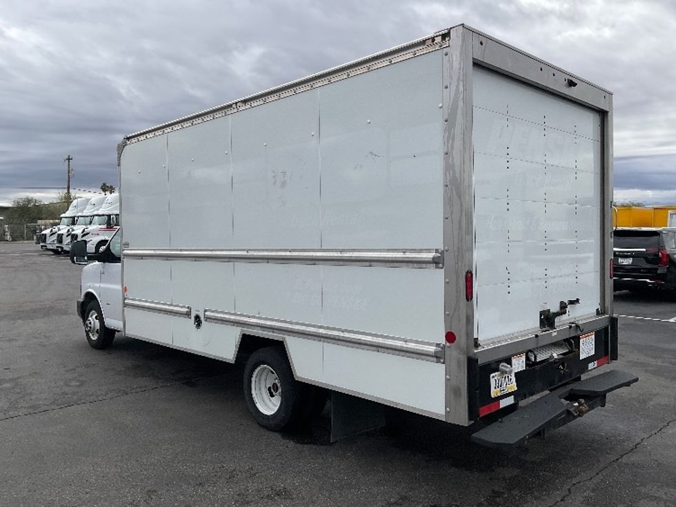 Light Duty Box Truck-Light and Medium Duty Trucks-GMC-2021-Savana G33903-Phoenix-AZ-108,213\n\t\tmiles-$ 26,250 - Image 6