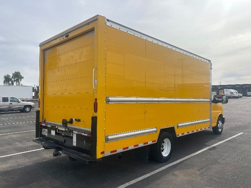 Light Duty Box Truck-Light and Medium Duty Trucks-GMC-2021-Savana G33903-Phoenix-AZ-108,653\n\t\tmiles-$ 23,500 - Image 11