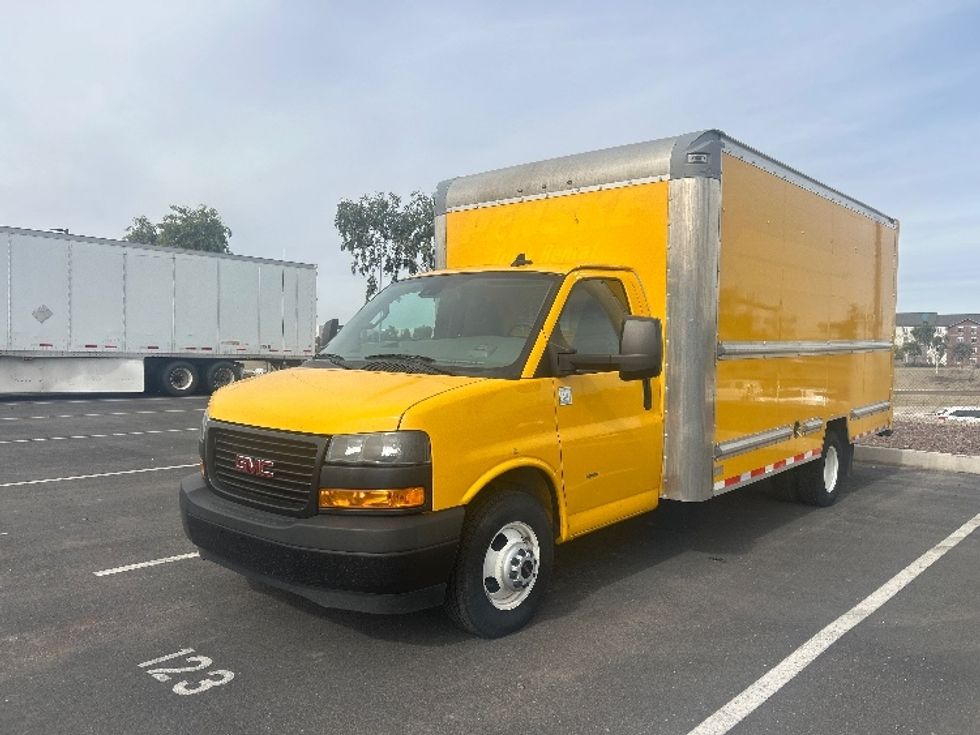 Light Duty Box Truck-Light and Medium Duty Trucks-GMC-2021-Savana G33903-Phoenix-AZ-108,653\n\t\tmiles-$ 23,500 - Image 3