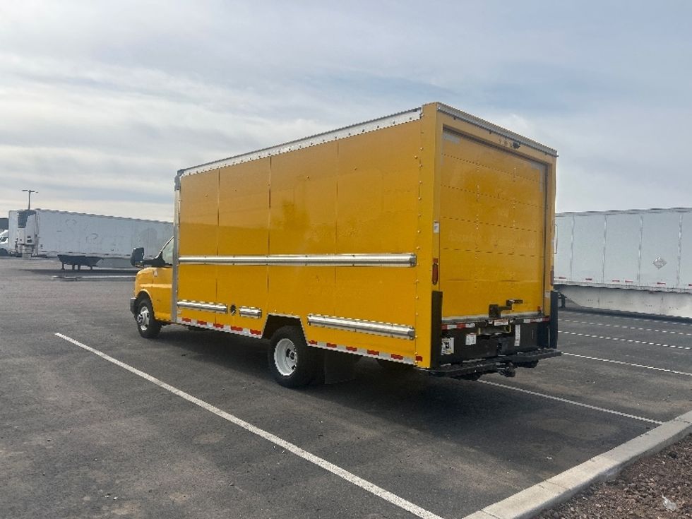 Light Duty Box Truck-Light and Medium Duty Trucks-GMC-2021-Savana G33903-Phoenix-AZ-108,653\n\t\tmiles-$ 23,500 - Image 5