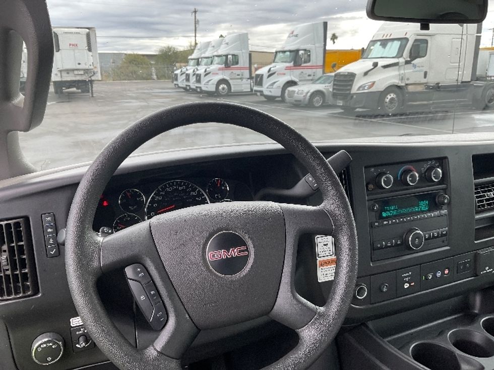 Light Duty Box Truck-Light and Medium Duty Trucks-GMC-2021-Savana G33903-Phoenix-AZ-108,700\n\t\tmiles-$ 26,250 - Image 17
