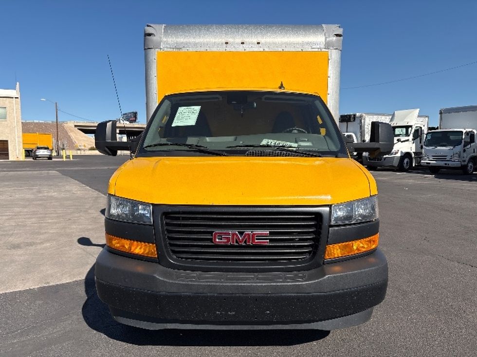 Light Duty Box Truck-Light and Medium Duty Trucks-GMC-2021-Savana G33903-Phoenix-AZ-112,523\n\t\tmiles-$ 23,250 - Image 2