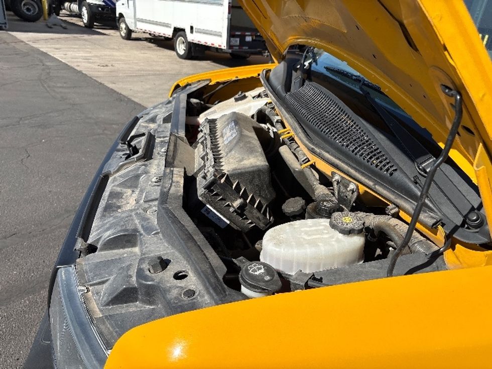 Light Duty Box Truck-Light and Medium Duty Trucks-GMC-2021-Savana G33903-Phoenix-AZ-112,523\n\t\tmiles-$ 23,250 - Image 22