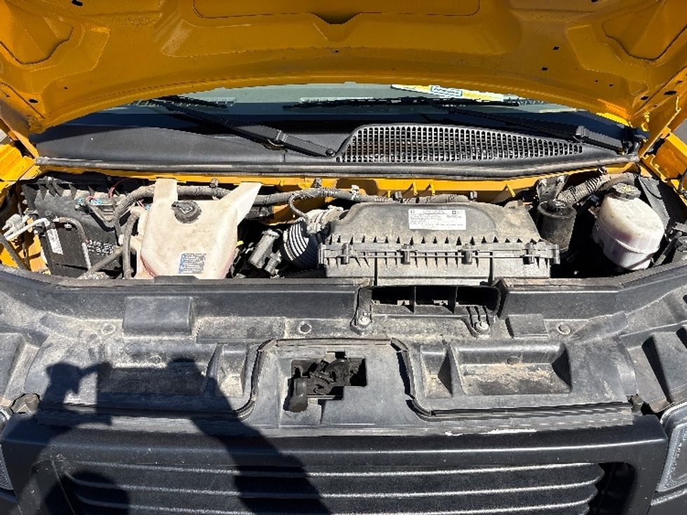 Light Duty Box Truck-Light and Medium Duty Trucks-GMC-2021-Savana G33903-Phoenix-AZ-112,523\n\t\tmiles-$ 23,250 - Image 23