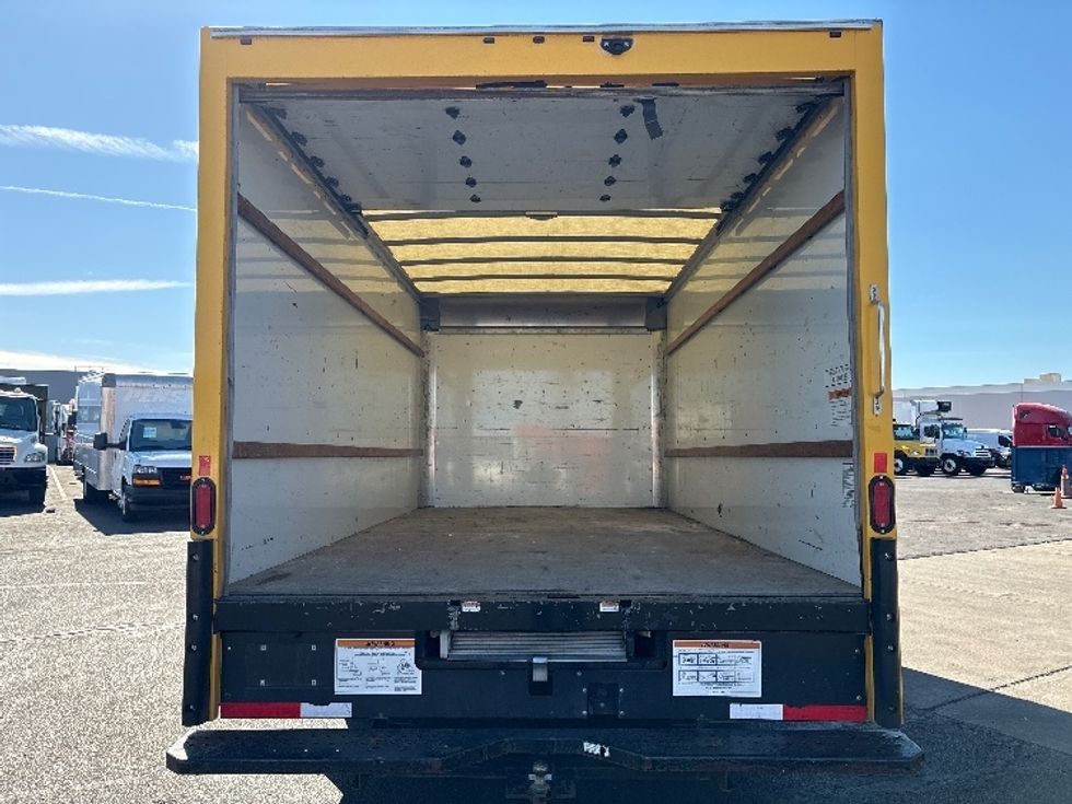 Light Duty Box Truck-Light and Medium Duty Trucks-GMC-2021-Savana G33903-Phoenix-AZ-112,523\n\t\tmiles-$ 23,250 - Image 8