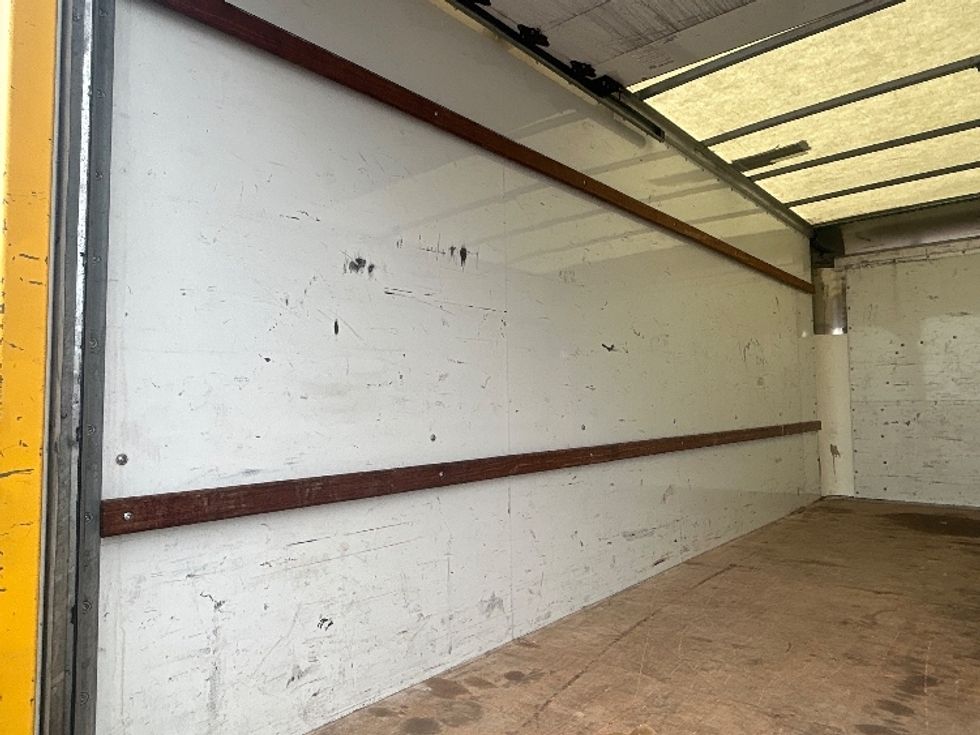 Light Duty Box Truck-Light and Medium Duty Trucks-GMC-2021-Savana G33903-Phoenix-AZ-115,169\n\t\tmiles-$ 26,000 - Image 11