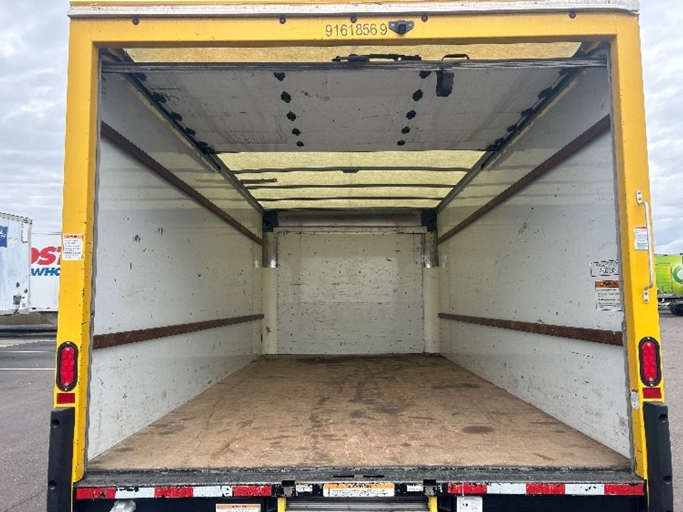 Light Duty Box Truck-Light and Medium Duty Trucks-GMC-2021-Savana G33903-Phoenix-AZ-115,169\n\t\tmiles-$ 26,000 - Image 8