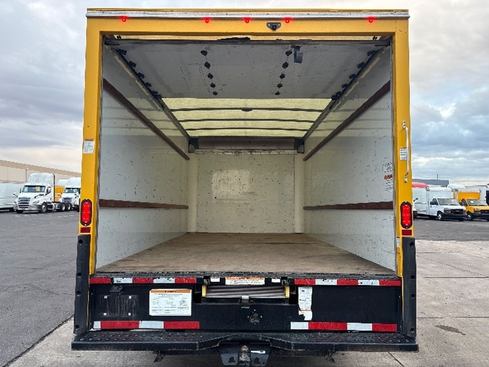 Light Duty Box Truck-Light and Medium Duty Trucks-GMC-2021-Savana G33903-Phoenix-AZ-131,283\n\t\tmiles-$ 21,000 - Image 8