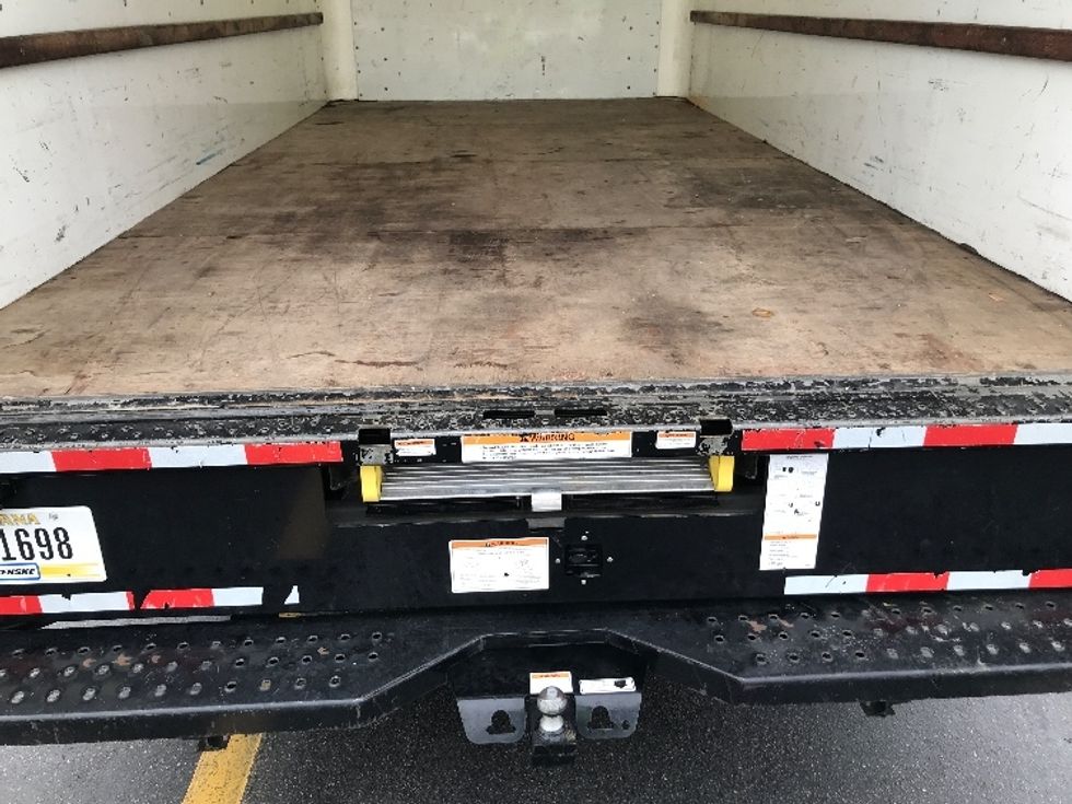 Light Duty Box Truck-Light and Medium Duty Trucks-GMC-2021-Savana G33903-Phoenix-AZ-56,498\n\t\tmiles-$ 35,750 - Image 10